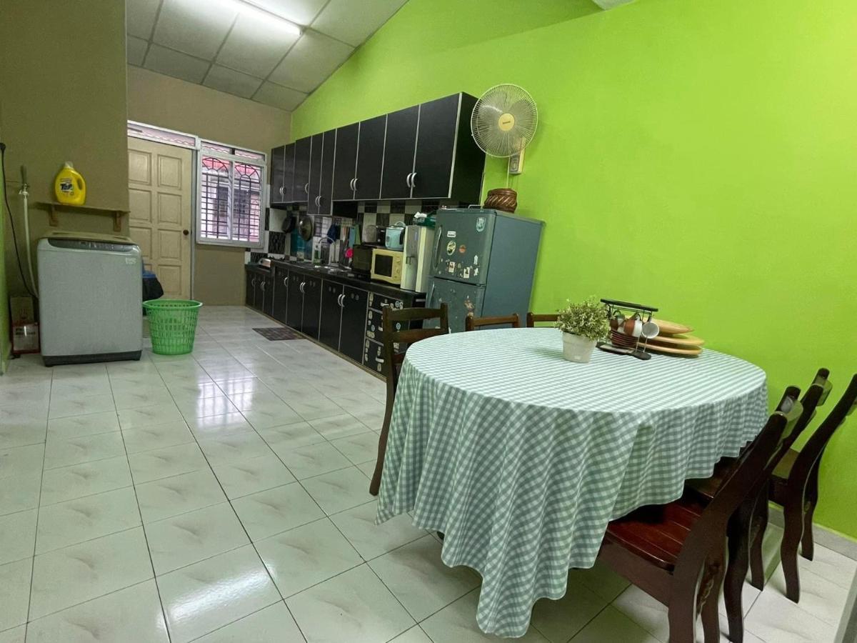 Homestaymuslim Di Teluk Intan Dış mekan fotoğraf